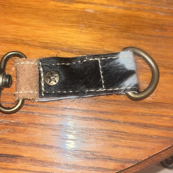 Myra Black and white hairon key fob, each unique - Picture 8 of 9